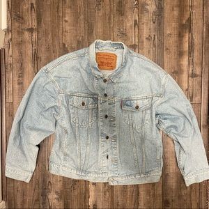 Vintage Levi’s denim jacket.